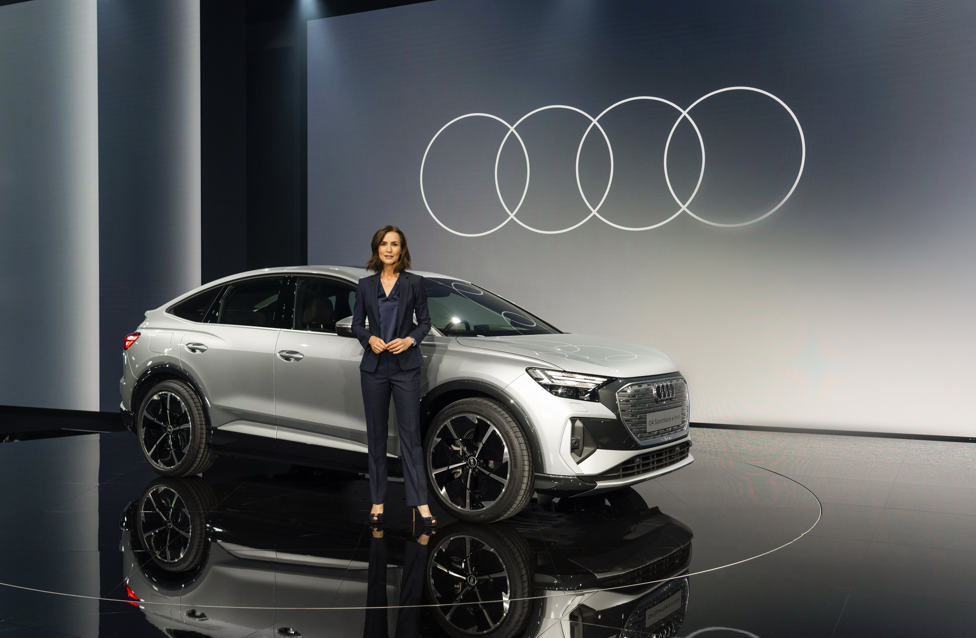 2022 Audi Q4 e-tron Electric SUVs Coming From Under $45k In RWD And AWD Forms