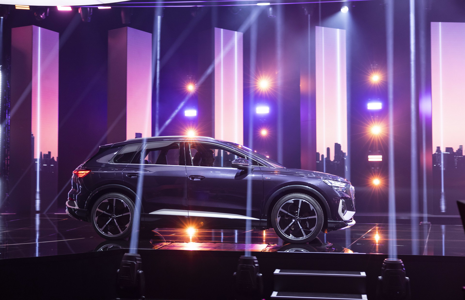 2022 Audi Q4 e-tron Electric SUVs Coming From Under $45k In RWD And AWD Forms
