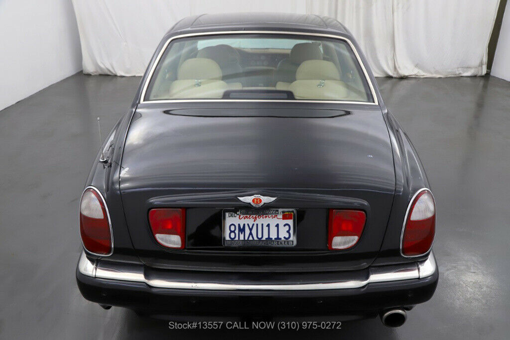 For $19K, You Could Buy A Lightly Used Camry – Or This 2001 Bentley Arnage