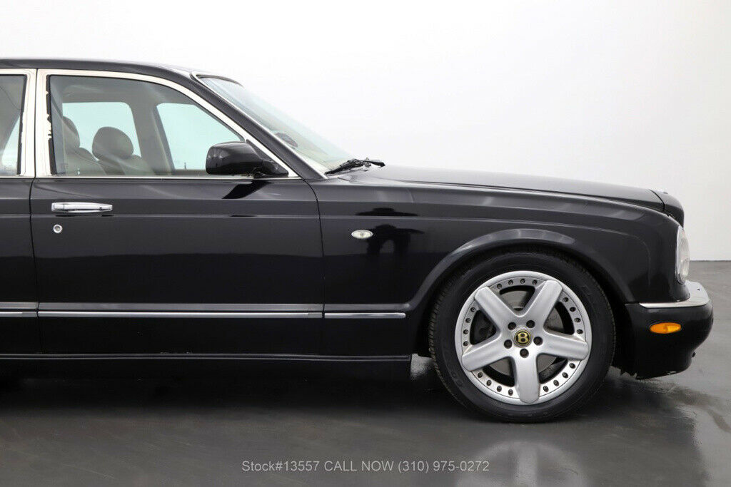 For $19K, You Could Buy A Lightly Used Camry – Or This 2001 Bentley Arnage