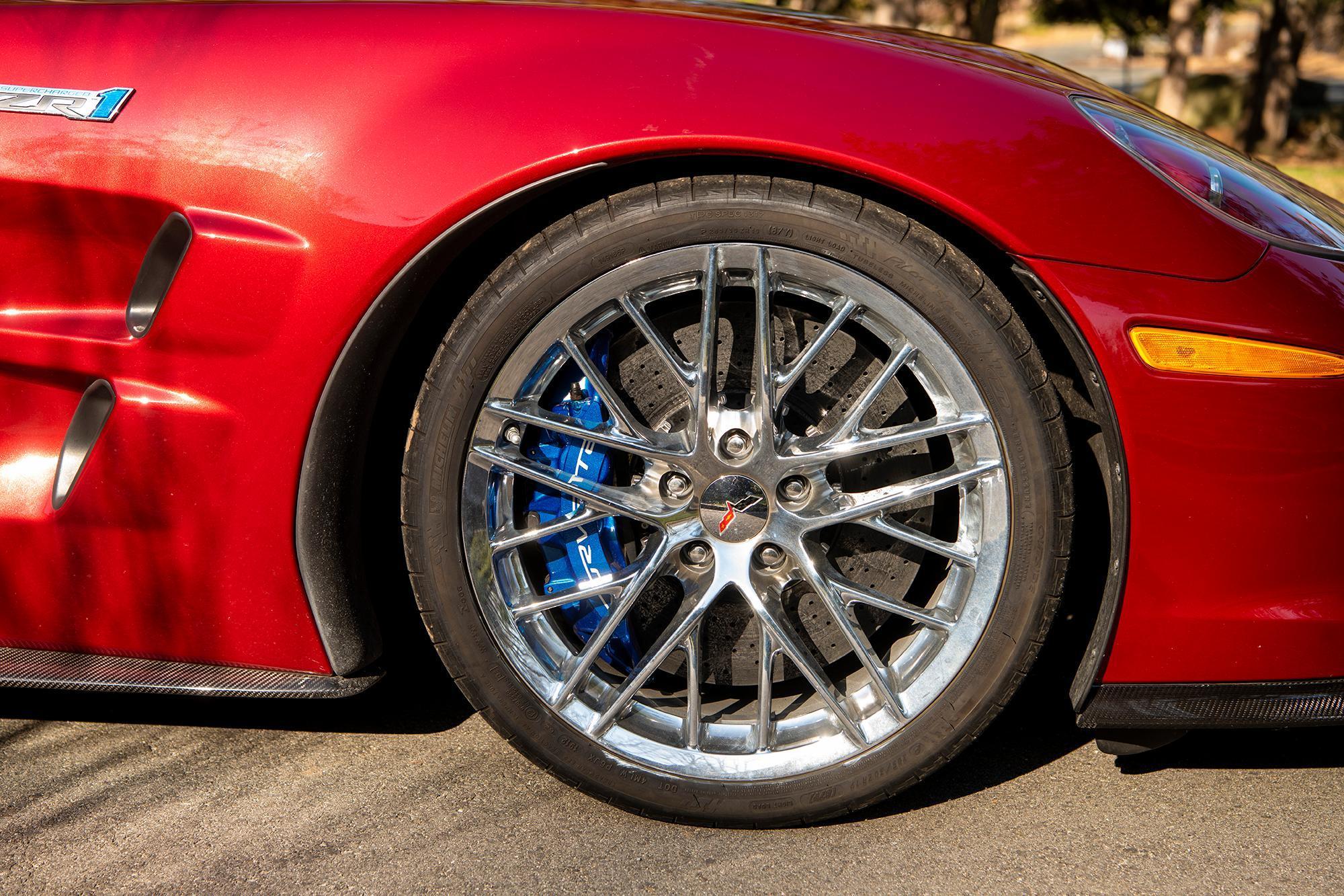 2K-Mile 2013 Chevrolet Corvette ZR1 Is An Exhilarating Drive
