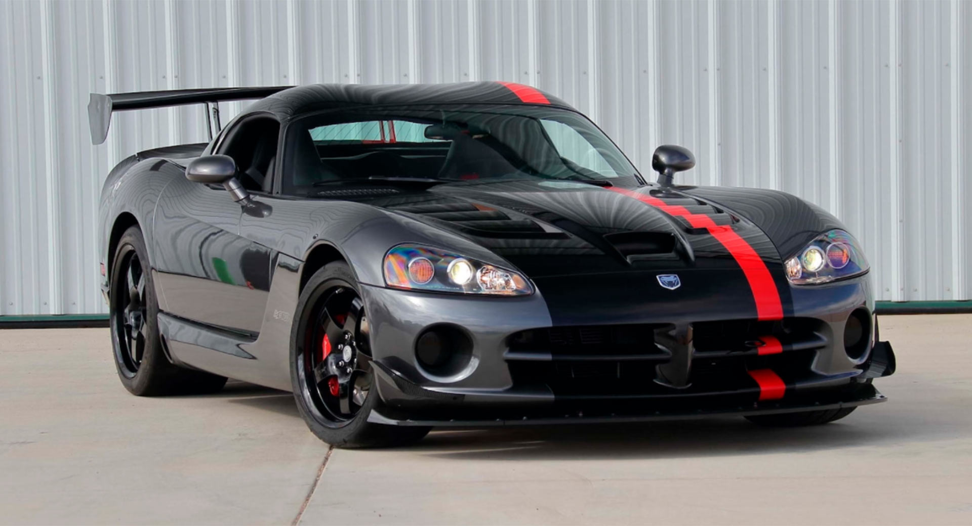 Now Is The Time To Buy A Low Mileage 09 Dodge Viper Acr Carscoops