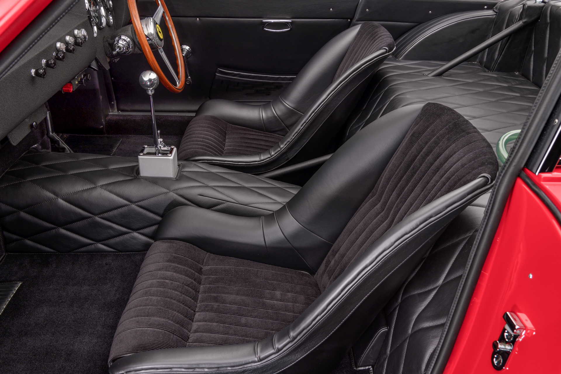 This Is A Brand New Ferrari 330 LMB – Only It Wasn’t Sanctioned By Maranello