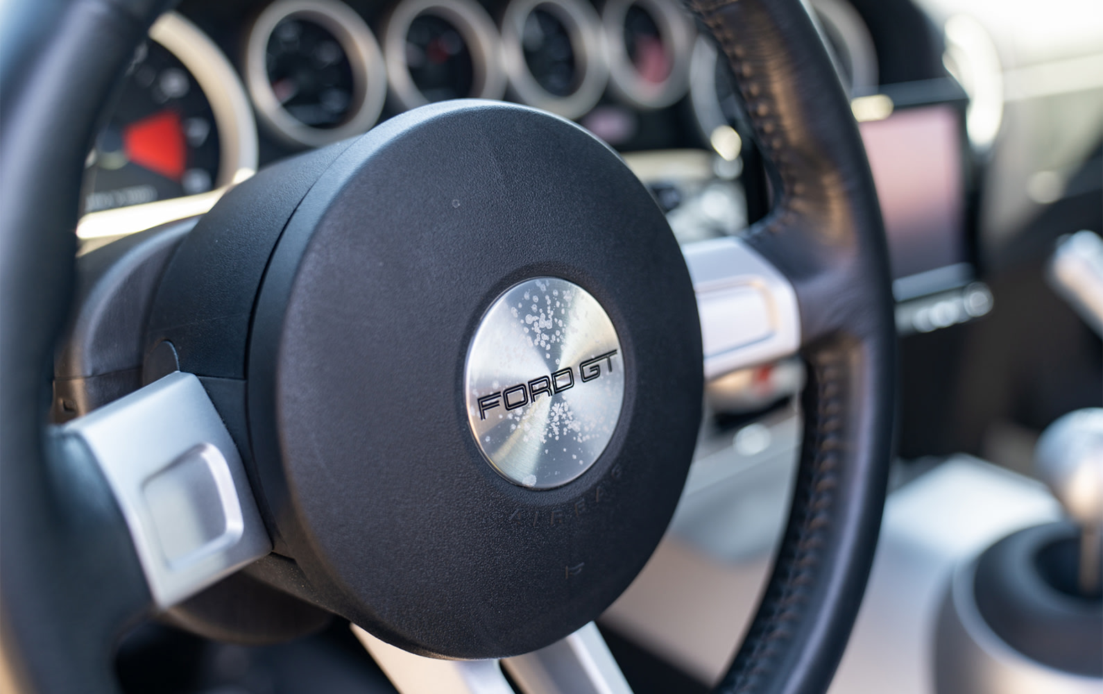 This Low-Mileage 2006 Ford GT Will Remind You Of The Joys Of Driving