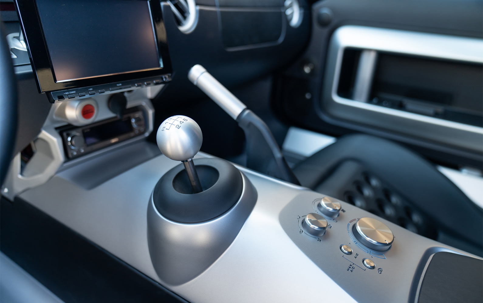 This Low-Mileage 2006 Ford GT Will Remind You Of The Joys Of Driving