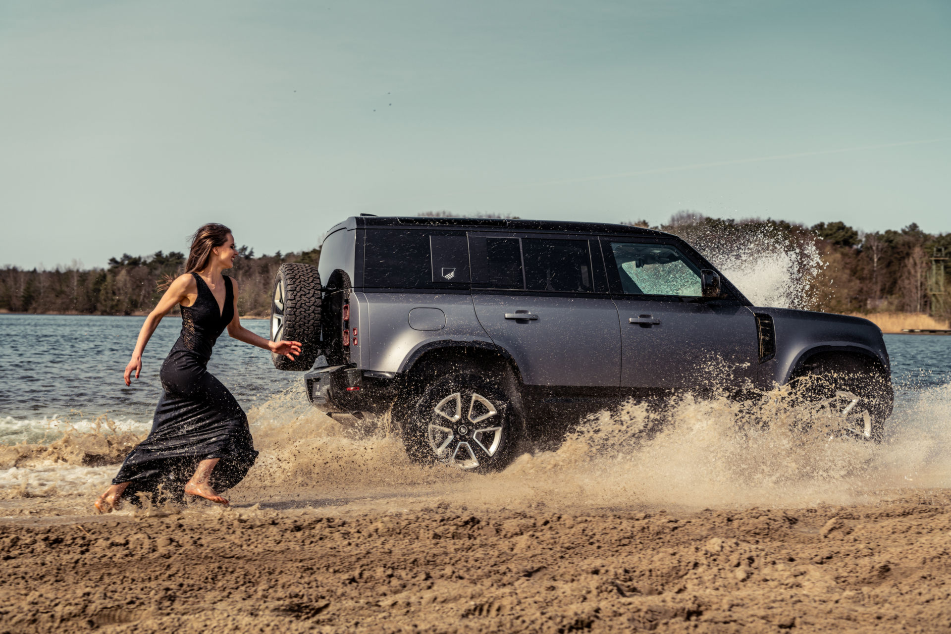 Create Your Dream Land Rover Defender With Niels van Roij Design’s Heritage Customs