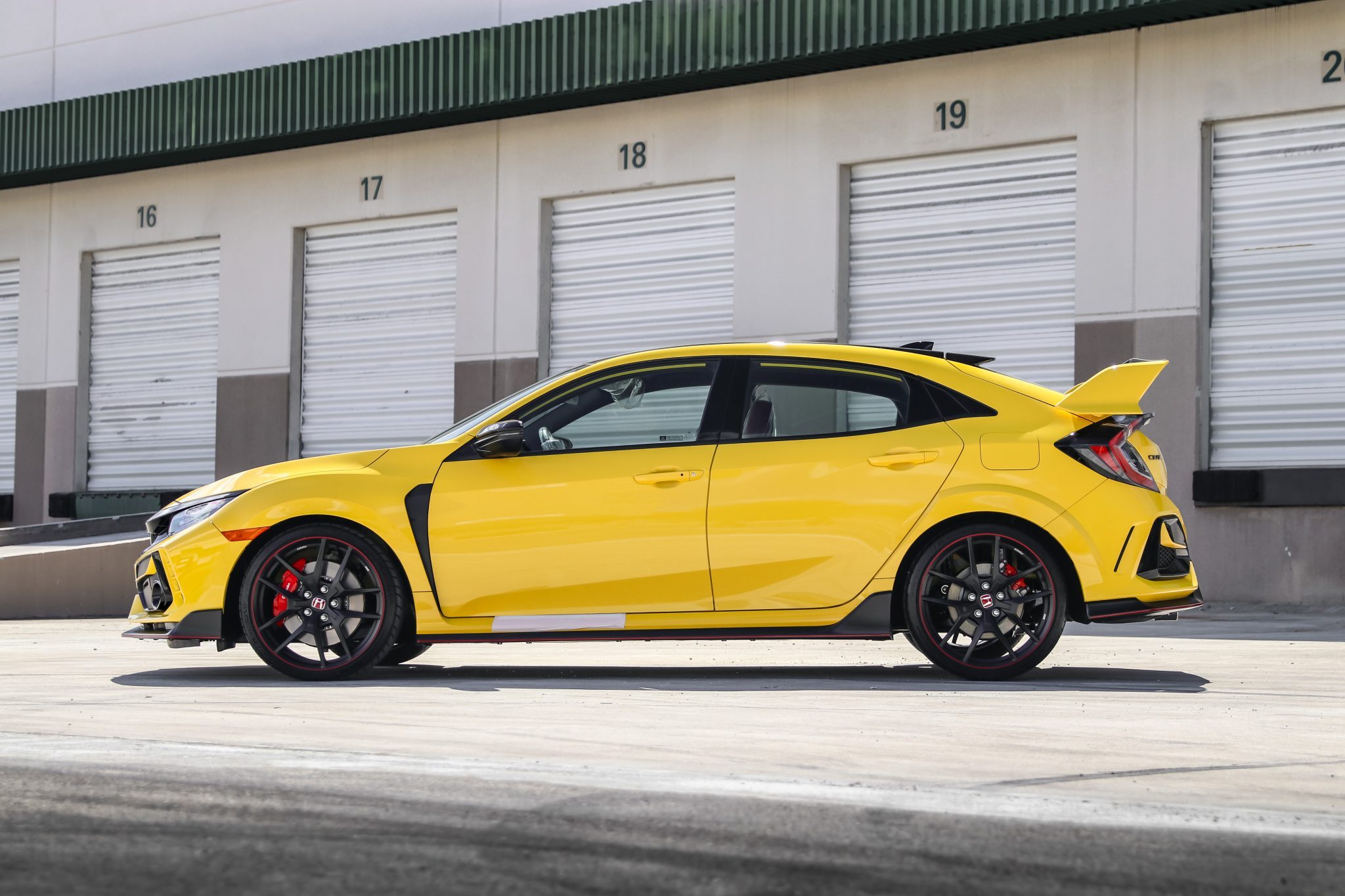 2021 Honda Civic Type R Limited Edition Auctioned Off Is One Of 600
