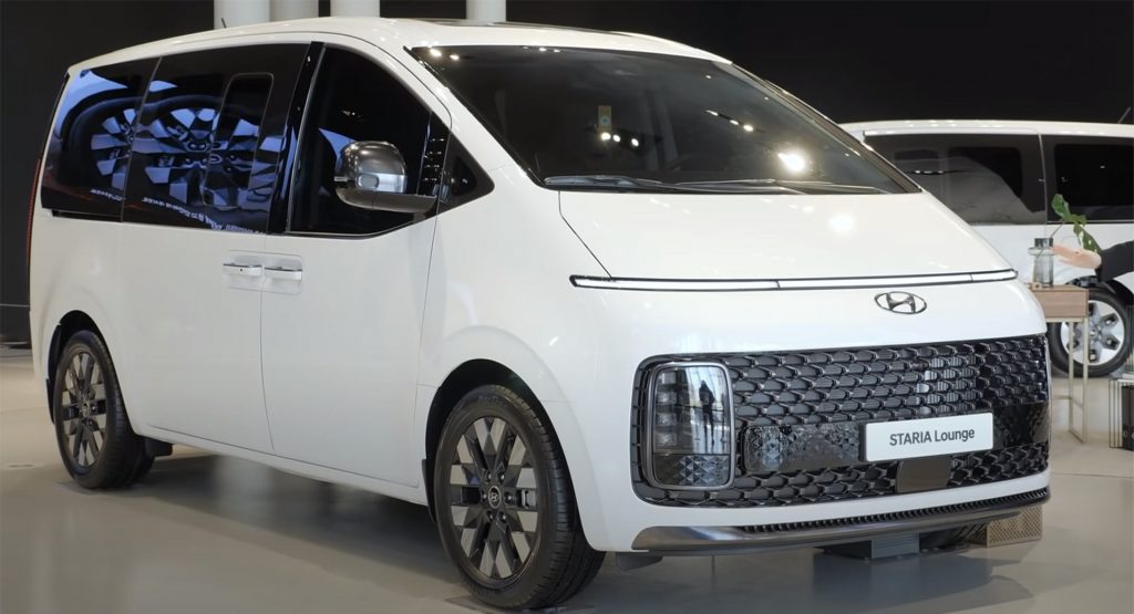 Take An In-Depth Look At The Futuristic 2022 Hyundai Staria