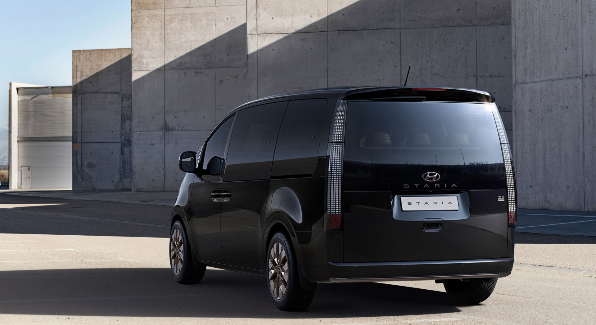 New Hyundai Staria Fully Revealed As A Bold Minivan For The Modern Age