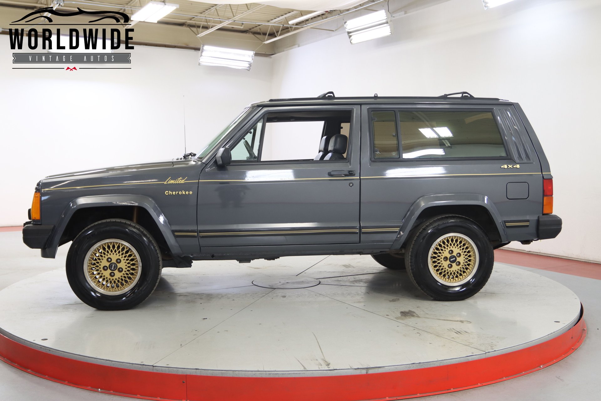 This 1988 Jeep Cherokee Limited Two-Door Is $14,900 Well Spent