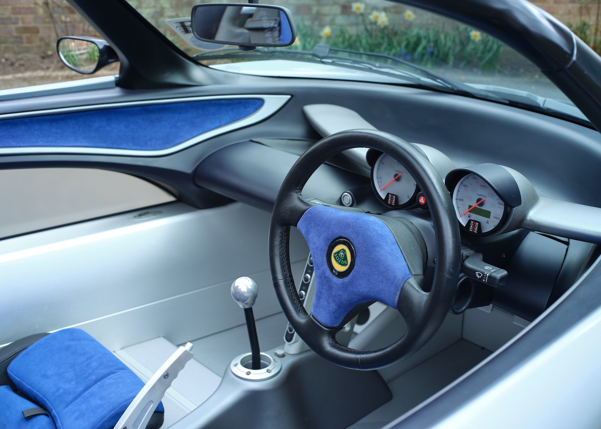 The Lotus 340R was the Elise’s LSD-Fuelled Trackday Brother