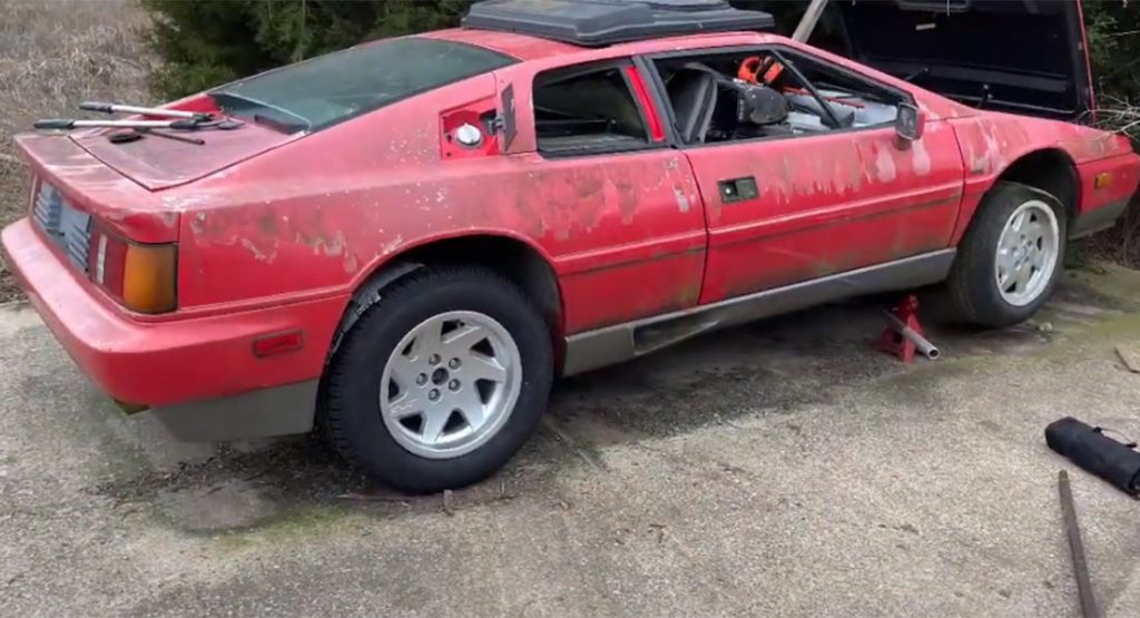  See This Disgusting Lotus Esprit Get Cleaned And Fired Up After Sitting Outside For 20 Years