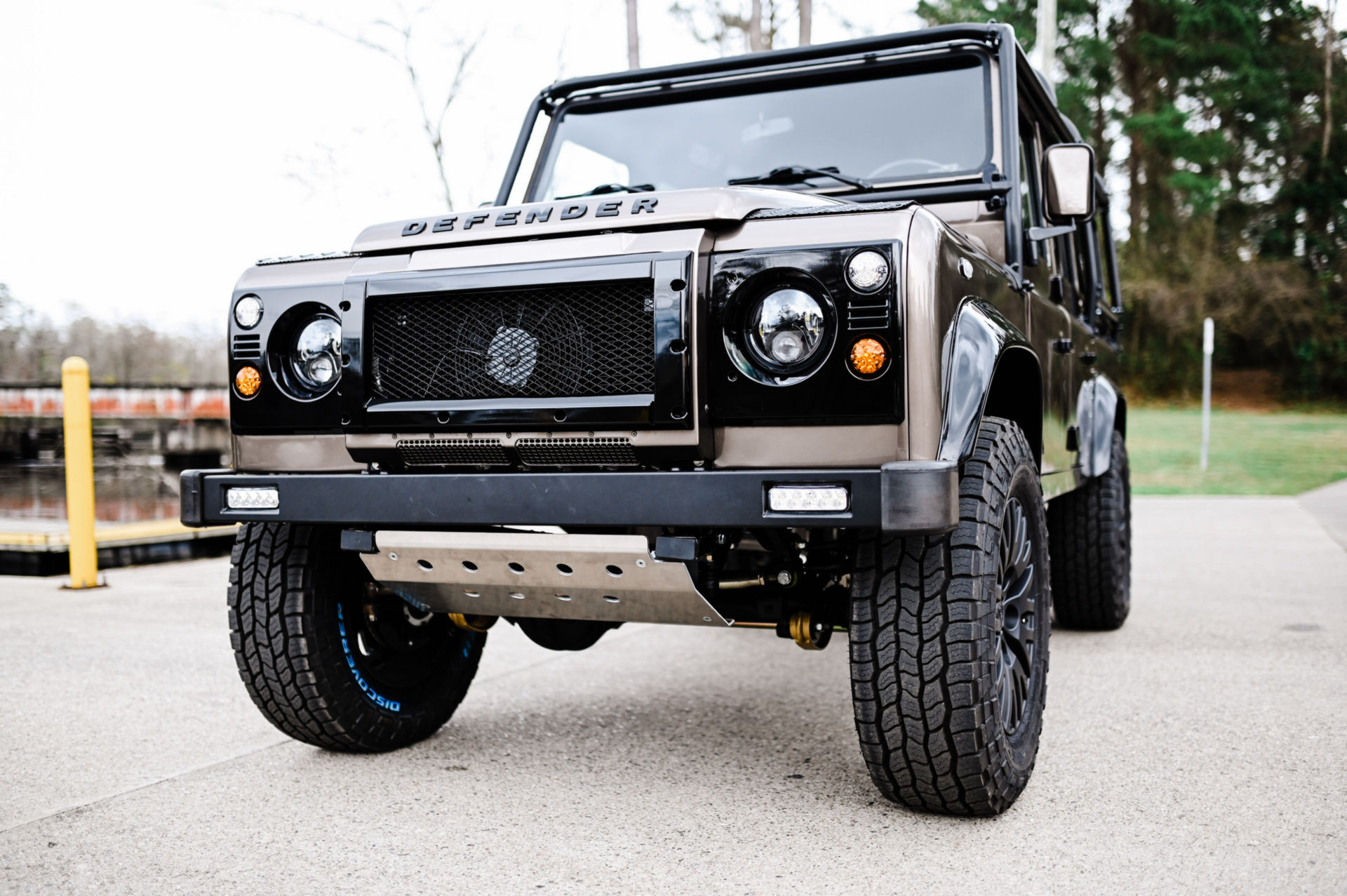 Osprey’s Latest Land Rover Defender Restomod Has An LS3 V8