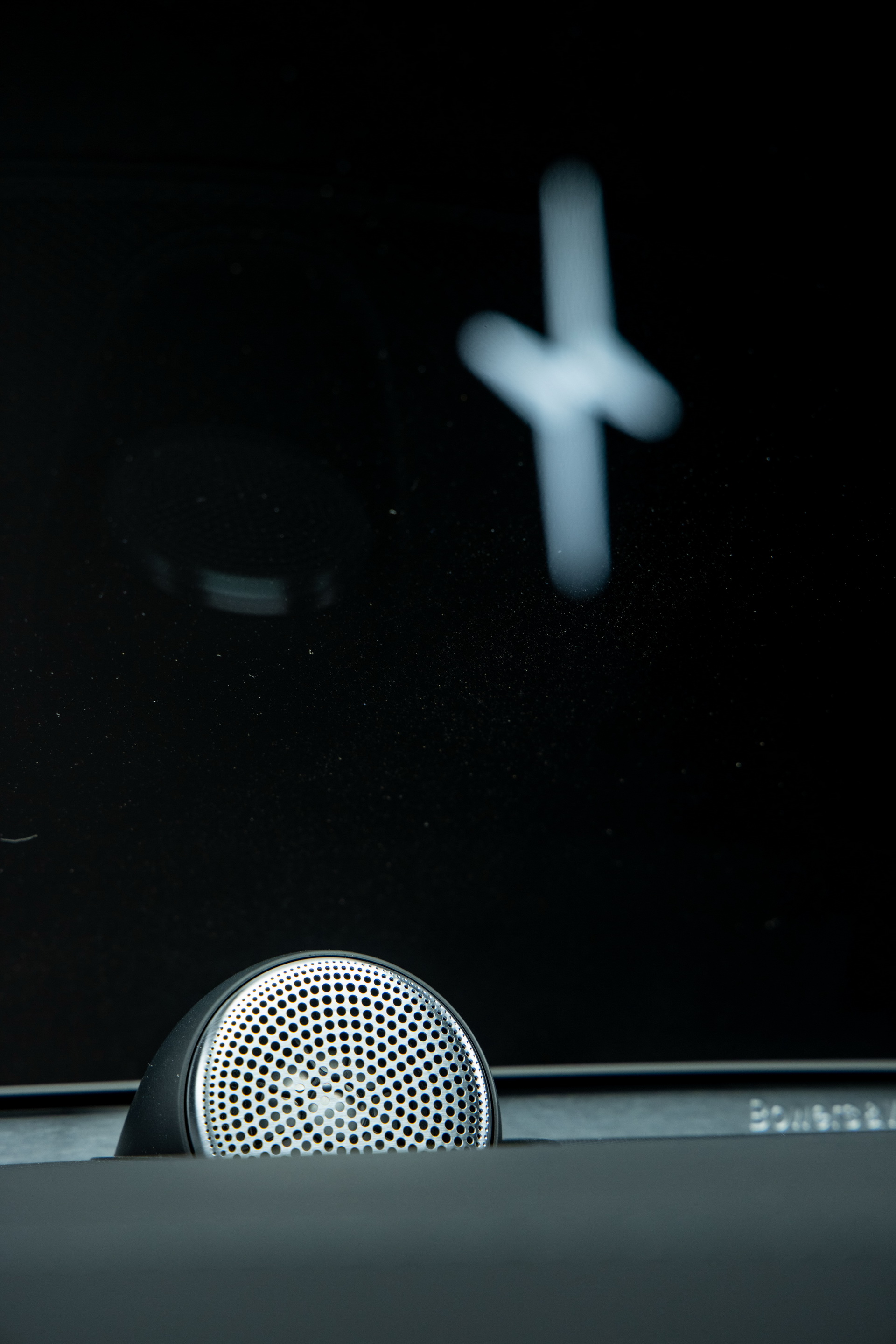 Polestar 1 Gains New Special Gold Edition As Production End Is Near