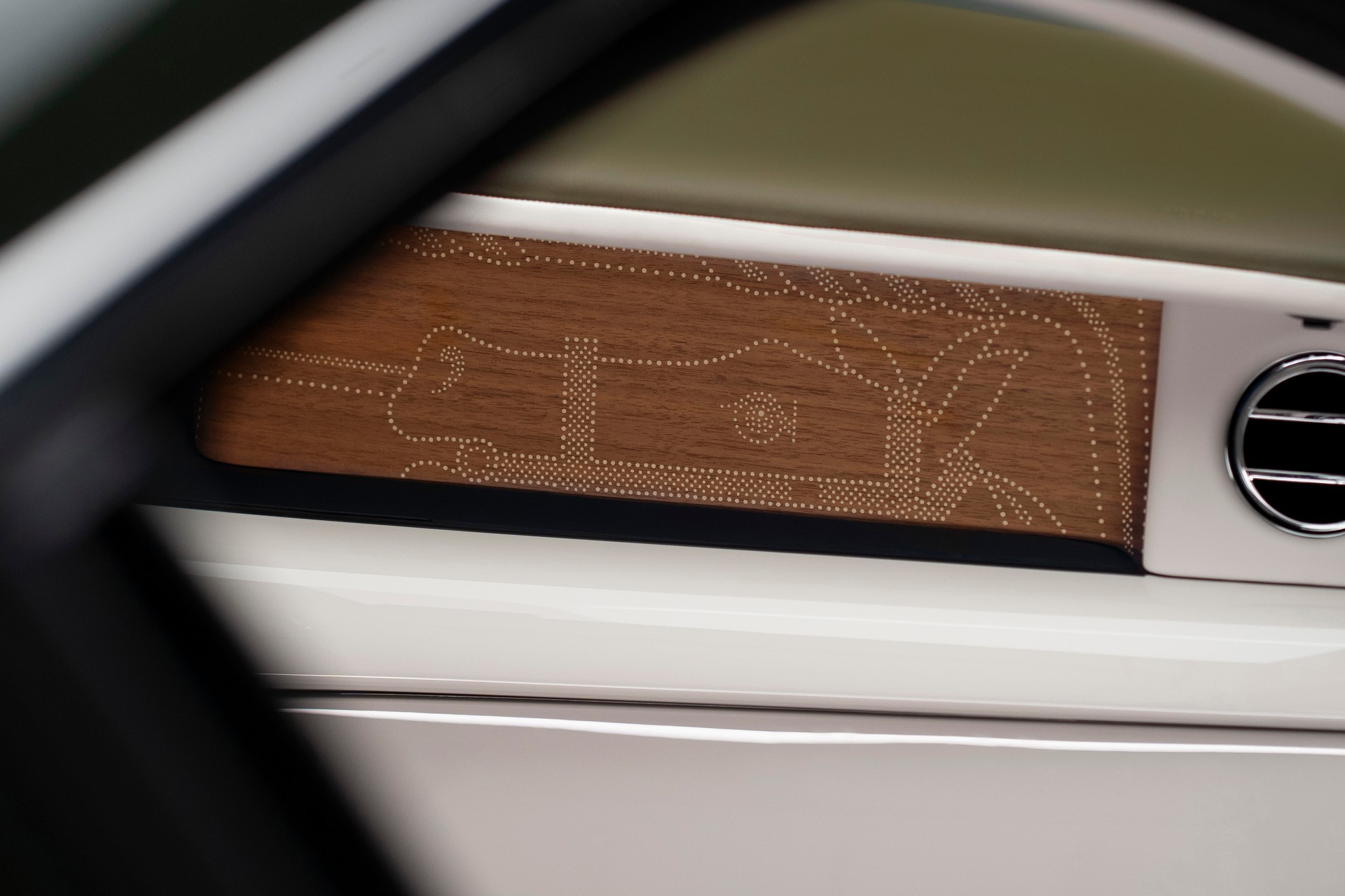 A Japanese Billionaire Commissioned This One-Off Hermes x Rolls-Royce Phantom Oribe