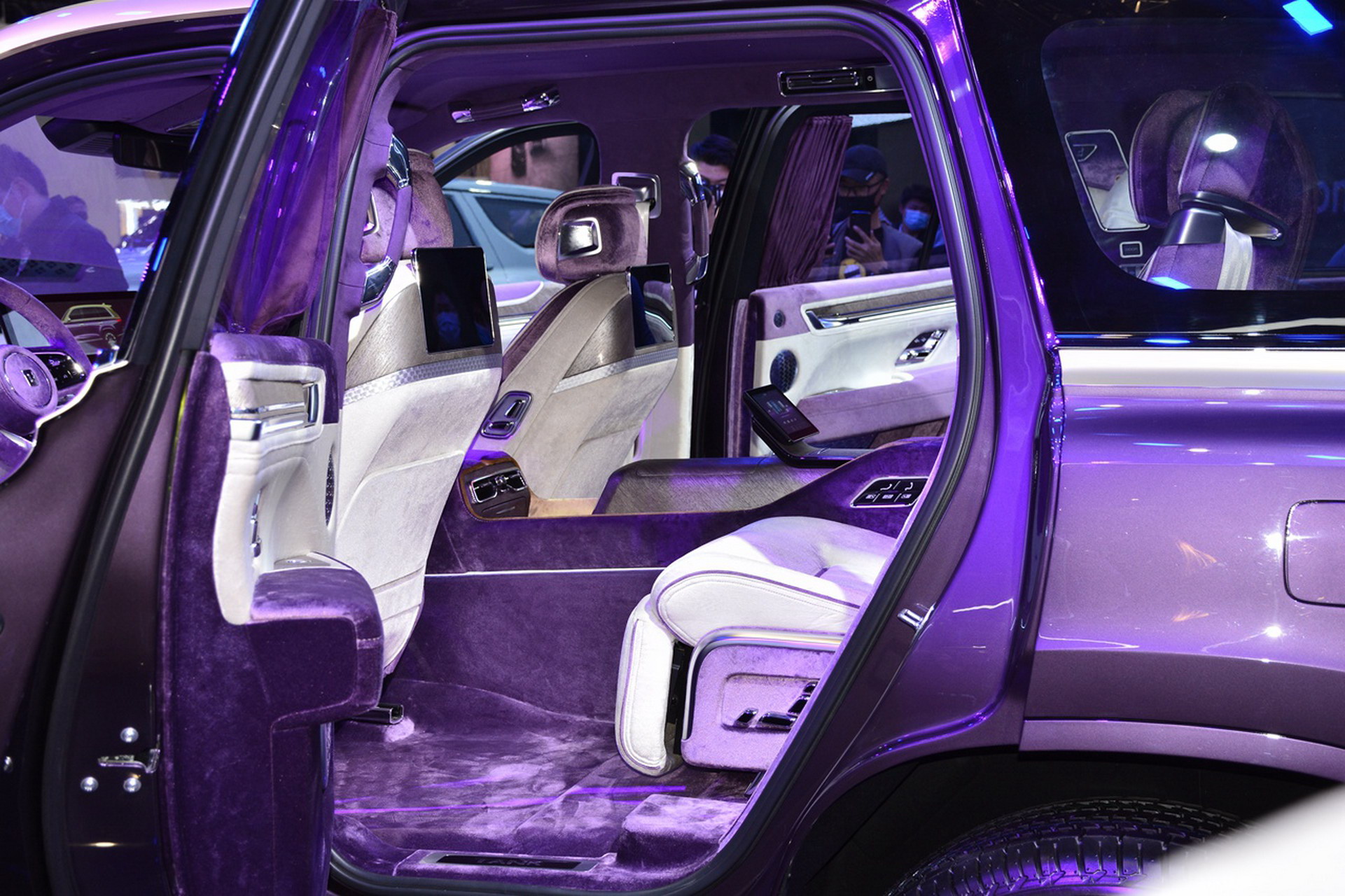 Great Wall’s Tank Brand Bricks The Rolls-Royce Cullinan Into The 800 Concept