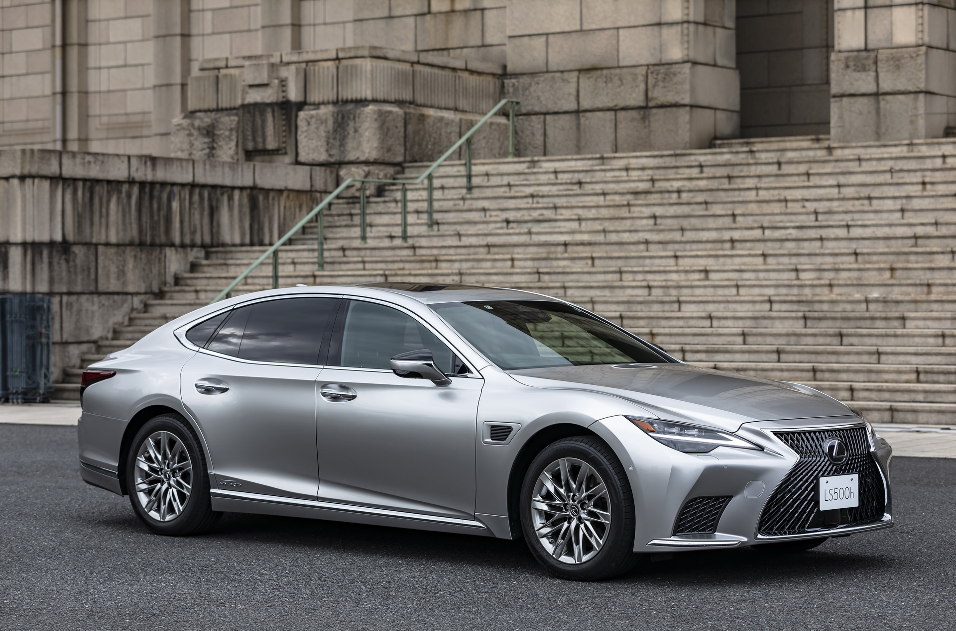 Toyota Launches Mirai And Lexus LS In Japan With Level 2 Autonomous Driving System