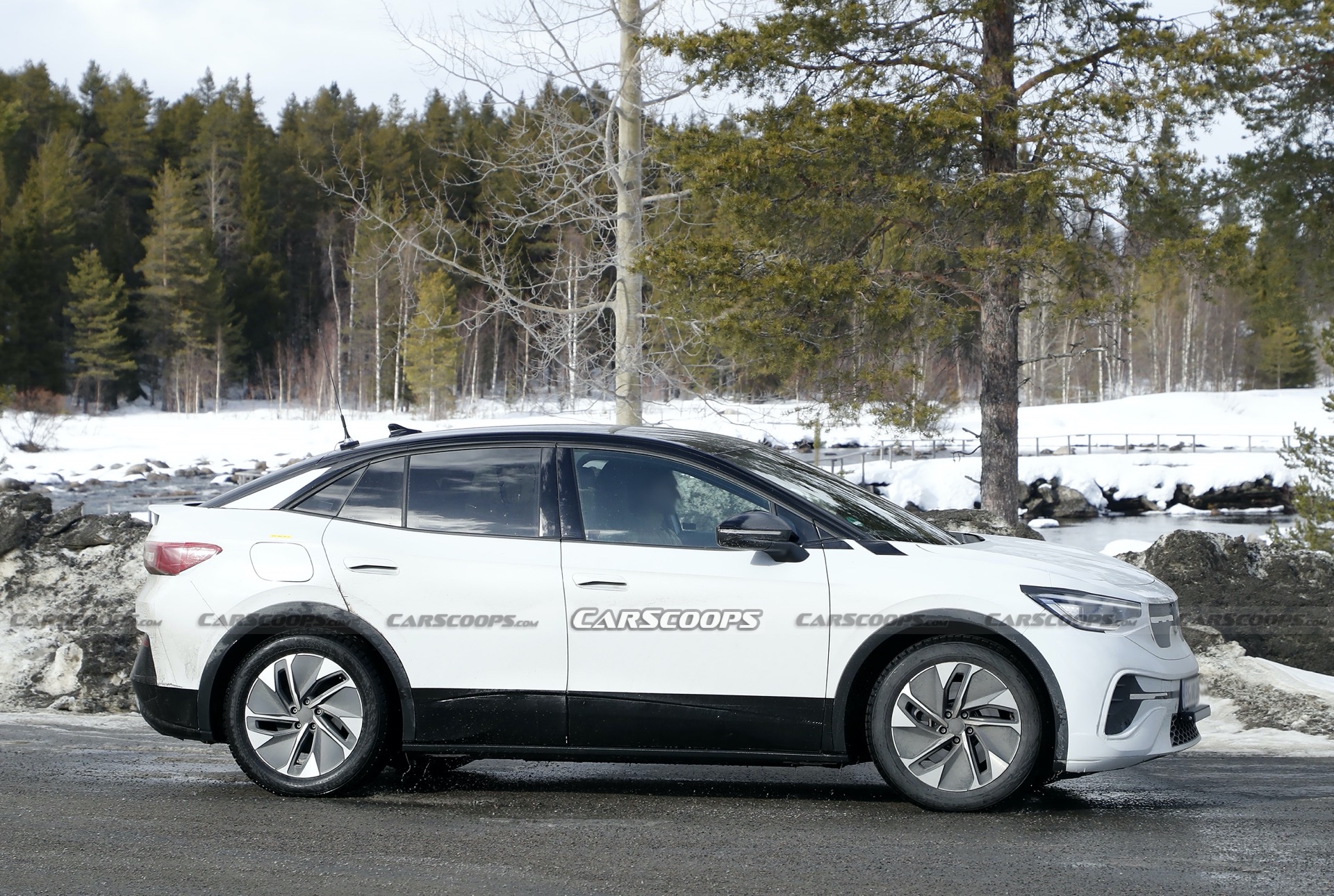 2022 VW ID.5 Spied Before Potential Late 2021 Reveal