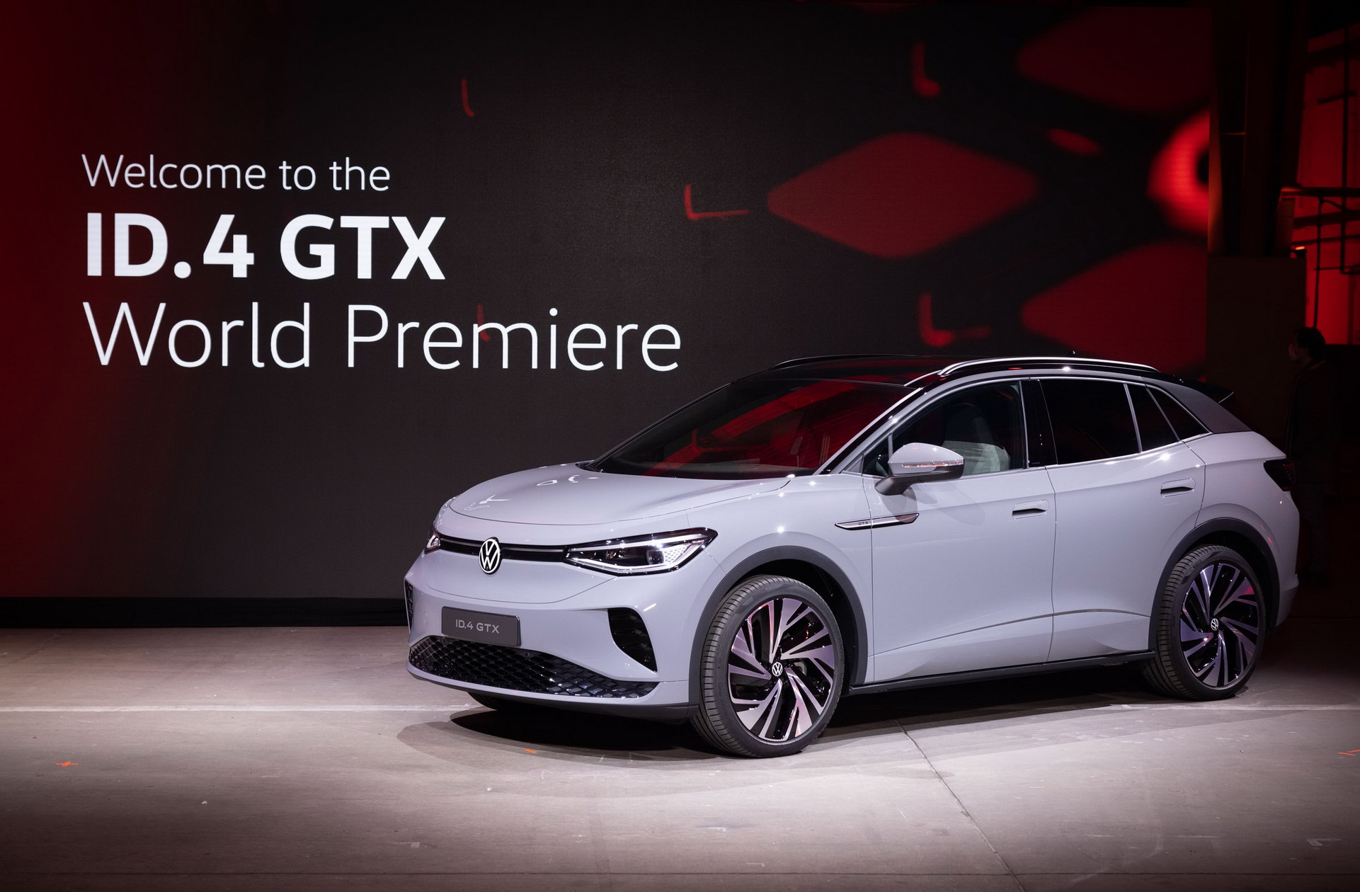 VW ID.4 GTX Is A Performance EV With 295 HP And AWD That Hits 62 MPH In 6.2 Sec