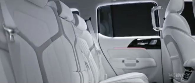 Tank 300 Cybertank Concept From China’s WEY Looks Tough On The Outside, Luxurious Inside