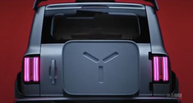 Tank 300 Cybertank Concept From China’s WEY Looks Tough On The Outside, Luxurious Inside