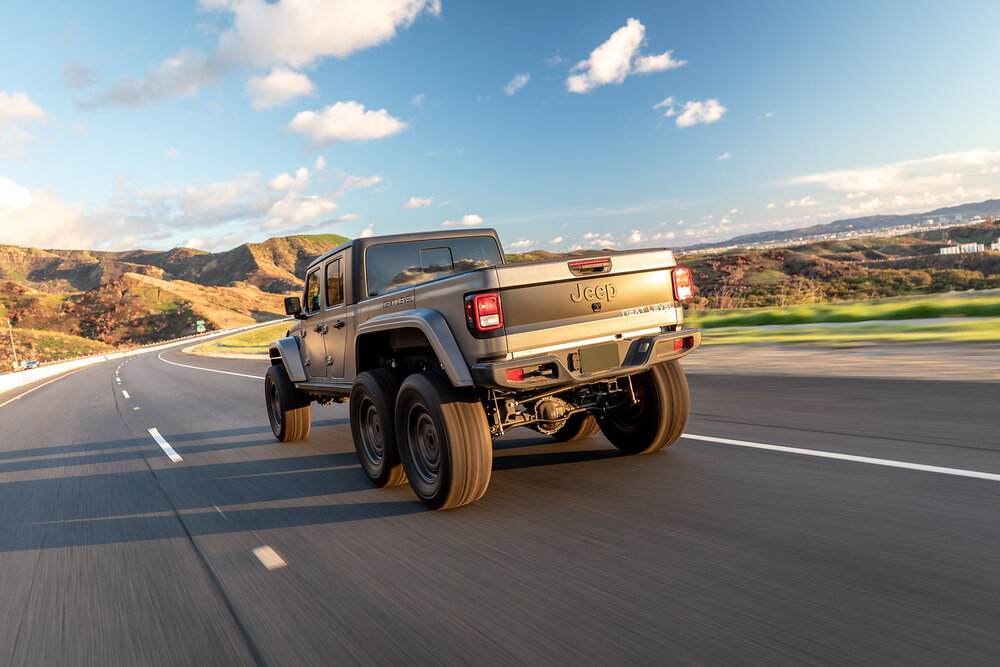Can’t Afford A Mercedes G-Class 6×6? How About A Six-Wheel Drive Jeep Gladiator Instead?