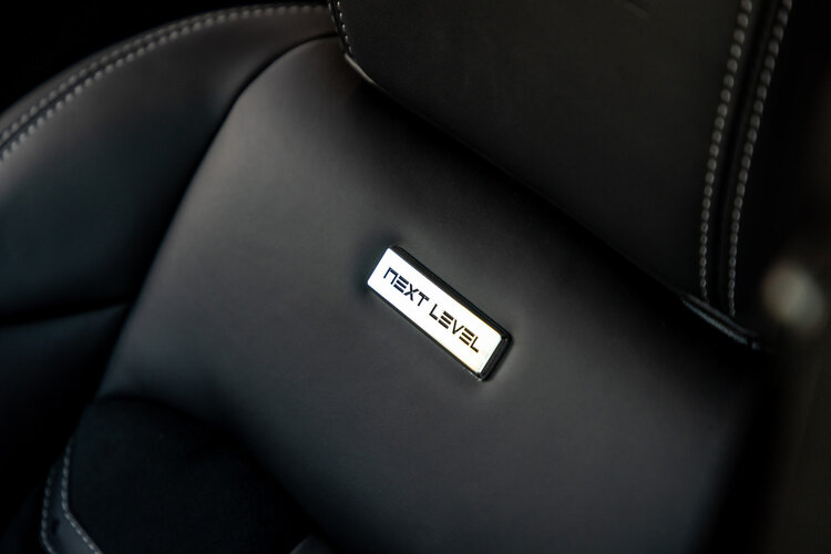 Can’t Afford A Mercedes G-Class 6×6? How About A Six-Wheel Drive Jeep Gladiator Instead?