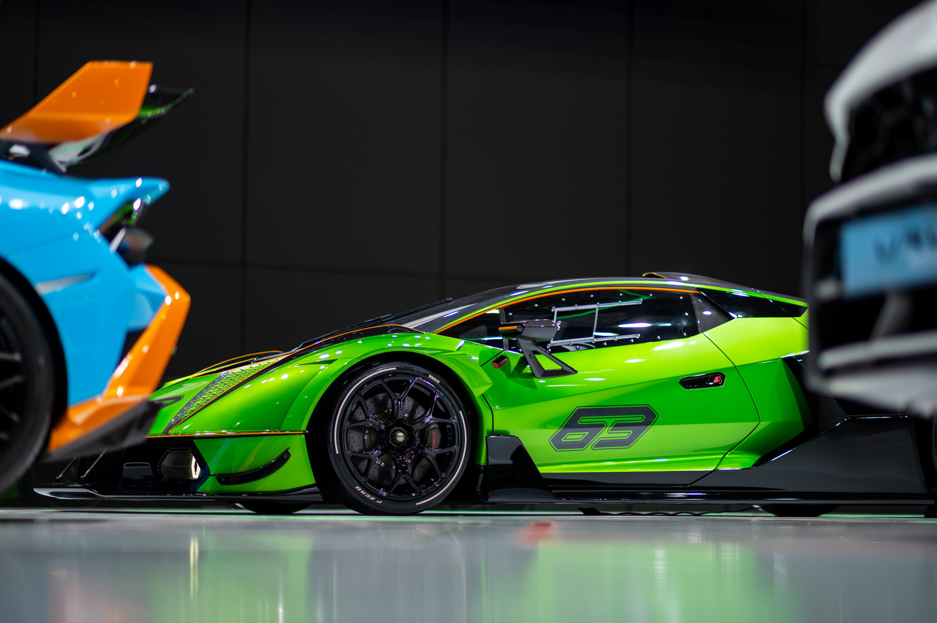 Lamborghini Essenza SCV12 Track-Only Supercar Wows Chinese Audience