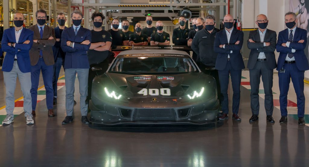  Lamborghini Celebrates Production Of 400th Huracan Race Car