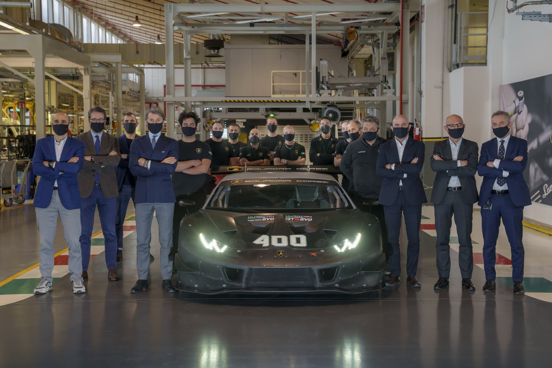 Lamborghini Celebrates Production Of 400th Huracan Race Car
