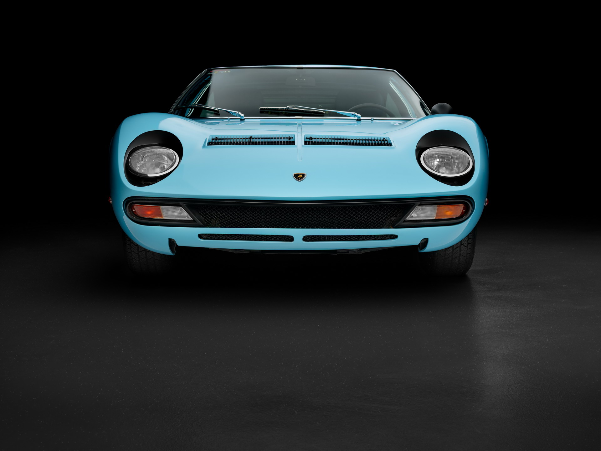 Lamborghini Miura SV Is 50 Years Old, Still Looks As Magnificent As Ever