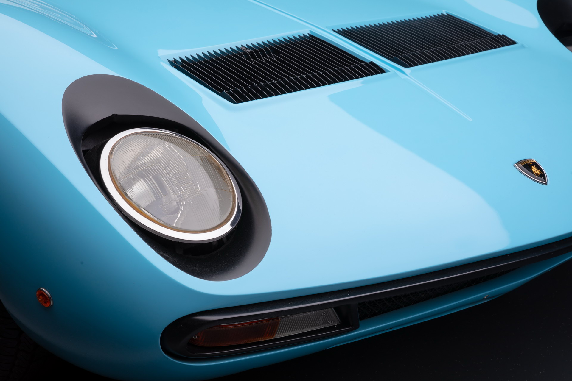 Lamborghini Miura SV Is 50 Years Old, Still Looks As Magnificent As Ever