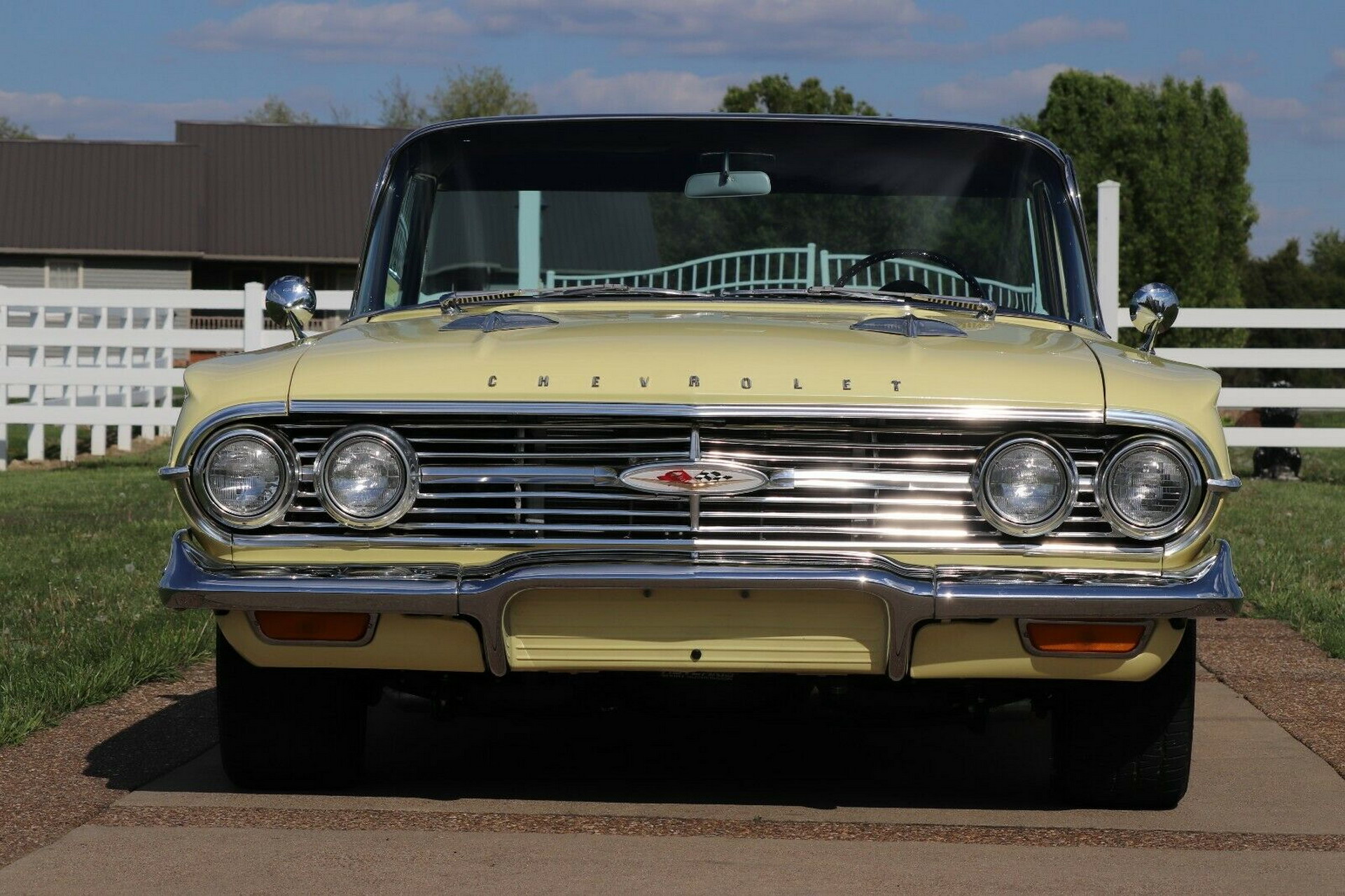 Sunfire Yellow 1960 Chevrolet El Camino Is Oh-So-Cool That You’ll Break The Bank For It