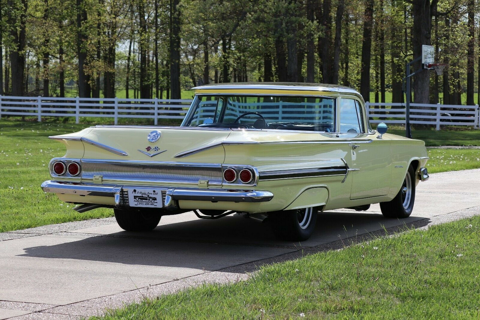Sunfire Yellow 1960 Chevrolet El Camino Is Oh-So-Cool That You’ll Break The Bank For It