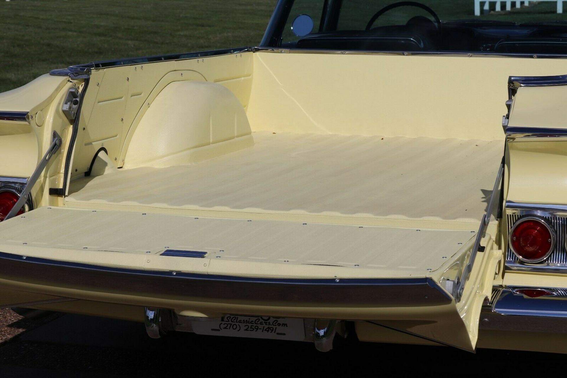 Sunfire Yellow 1960 Chevrolet El Camino Is Oh-So-Cool That You’ll Break The Bank For It