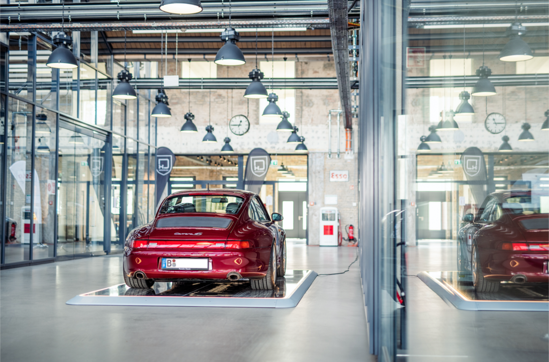 Own One Of The Last Air-Cooled Porsche 911s With This Immaculate 1996 Carrera 4S