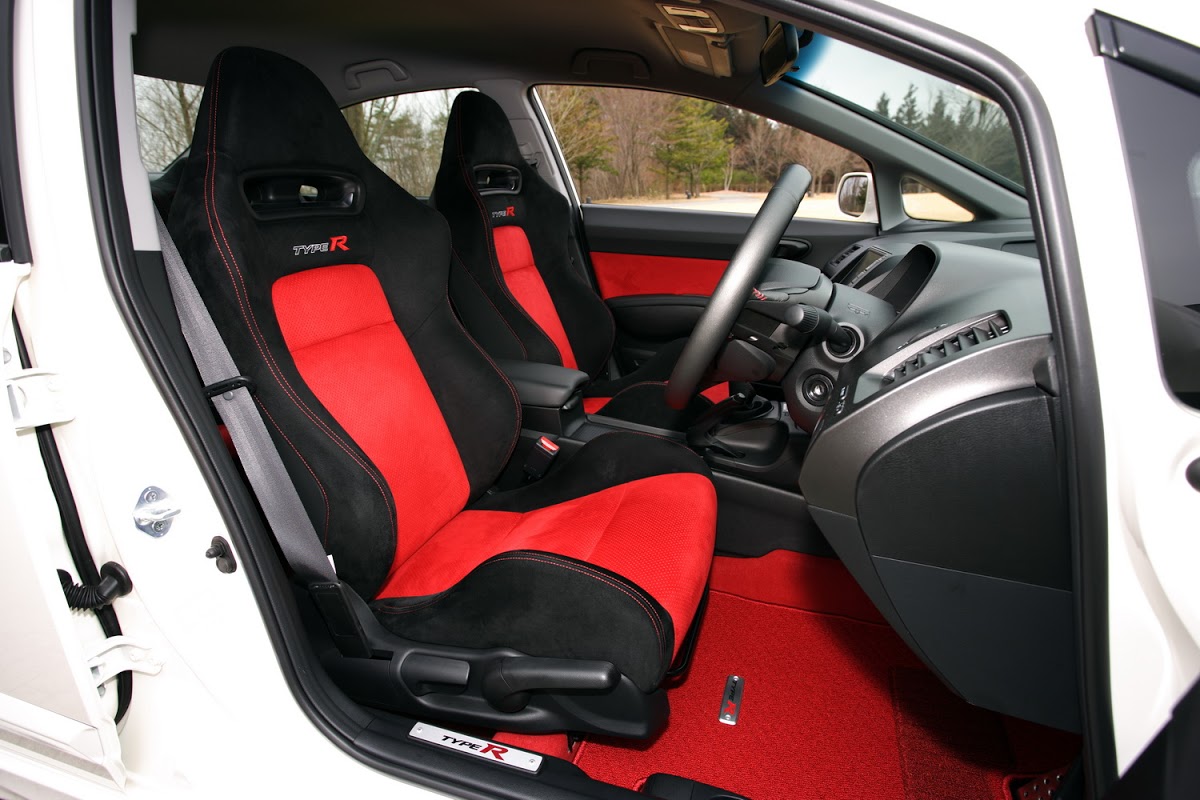 QOTD: Who Else Wants To See Cloth Seats Make A Comeback?