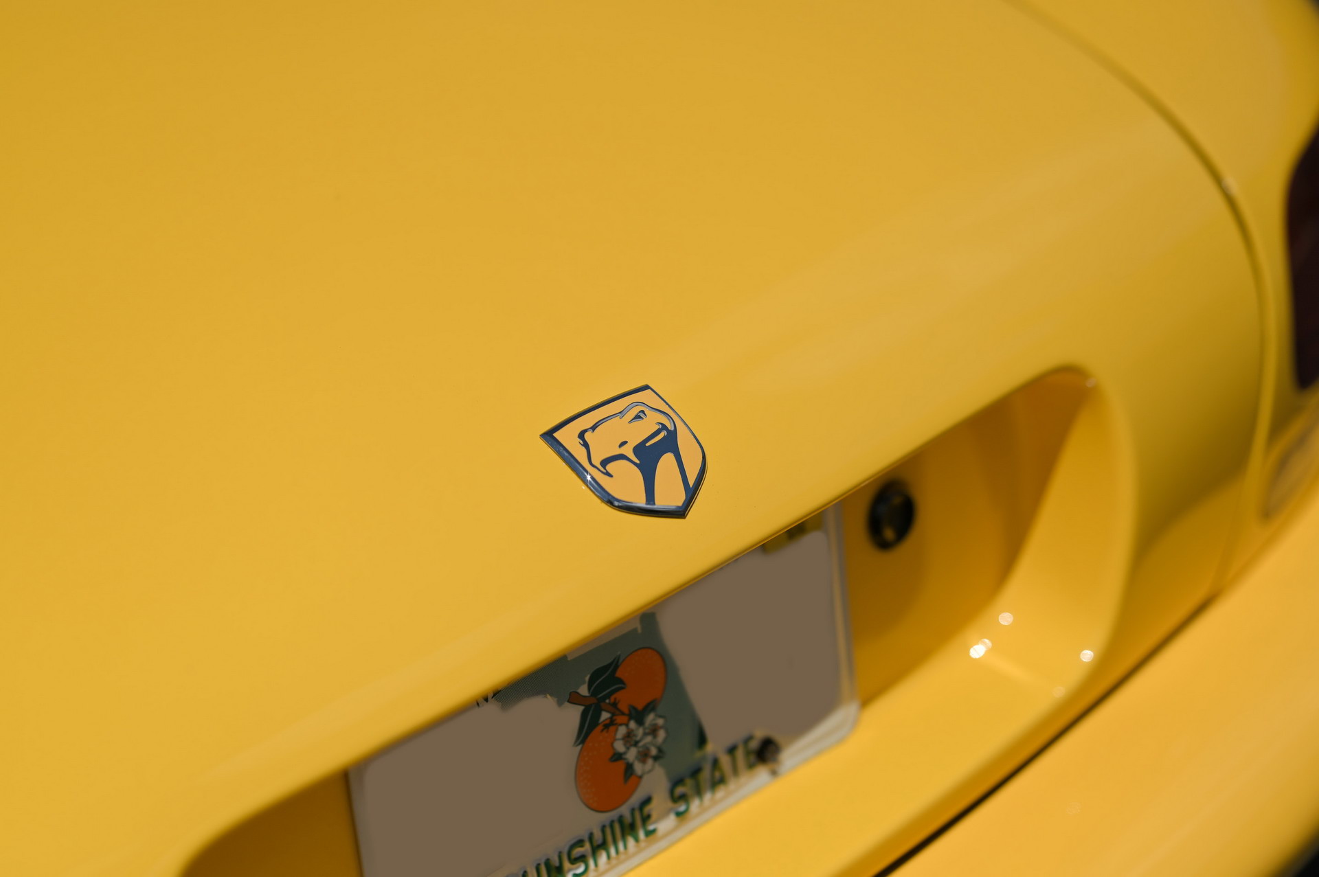 Spice Up Your Life With This Low-Mileage 2002 Dodge Viper RT/10