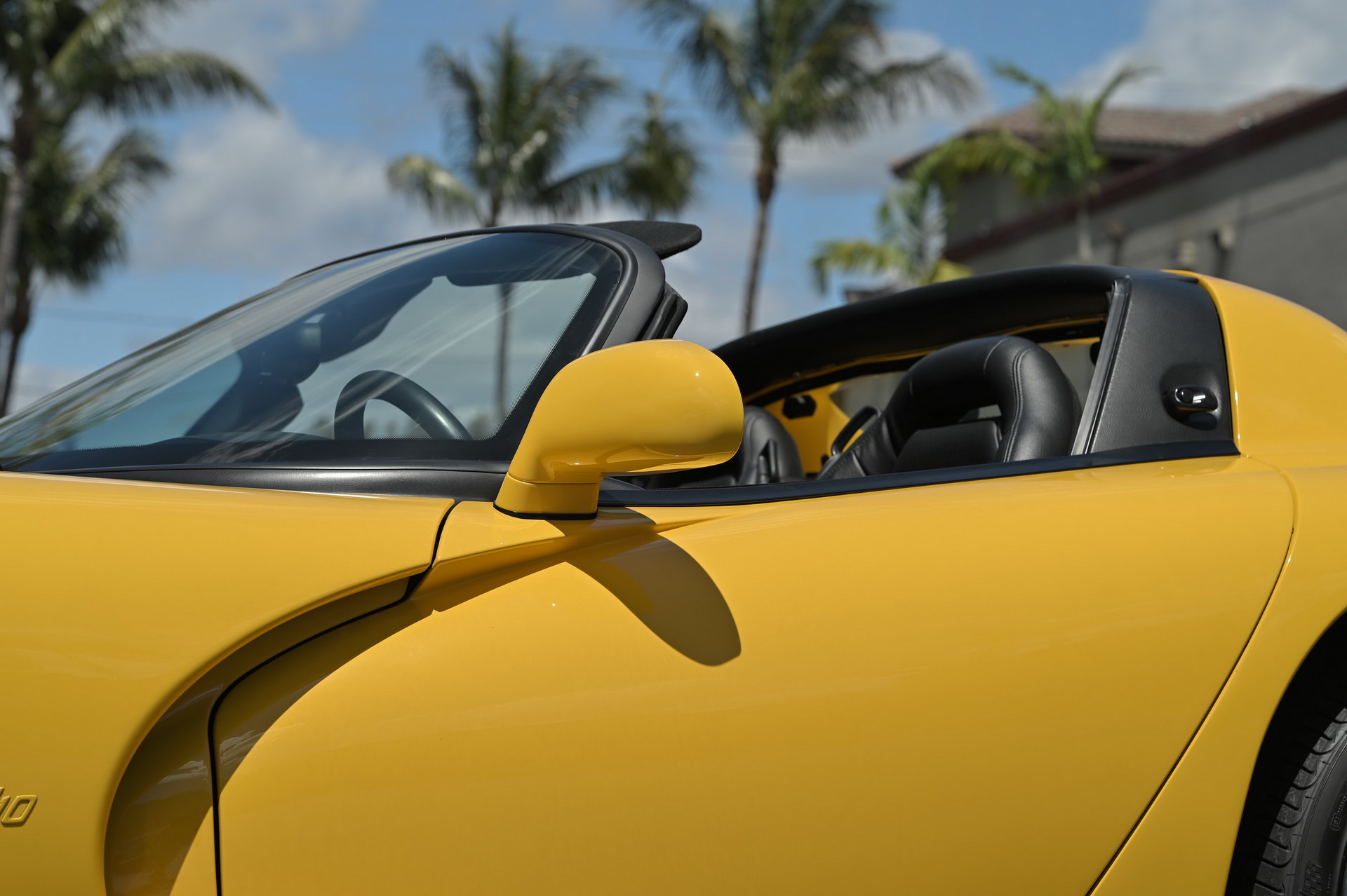 Spice Up Your Life With This Low-Mileage 2002 Dodge Viper RT/10