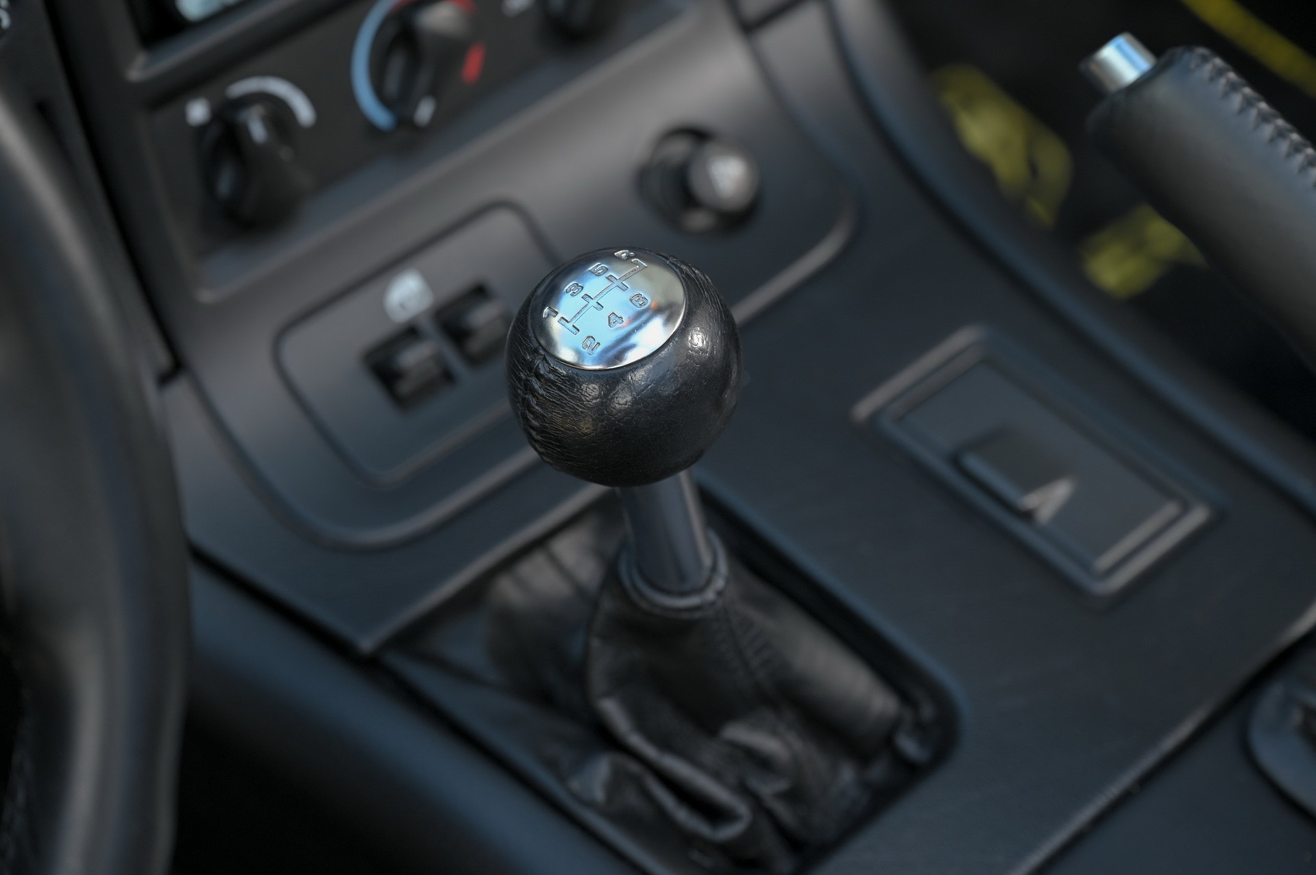 Spice Up Your Life With This Low-Mileage 2002 Dodge Viper RT/10