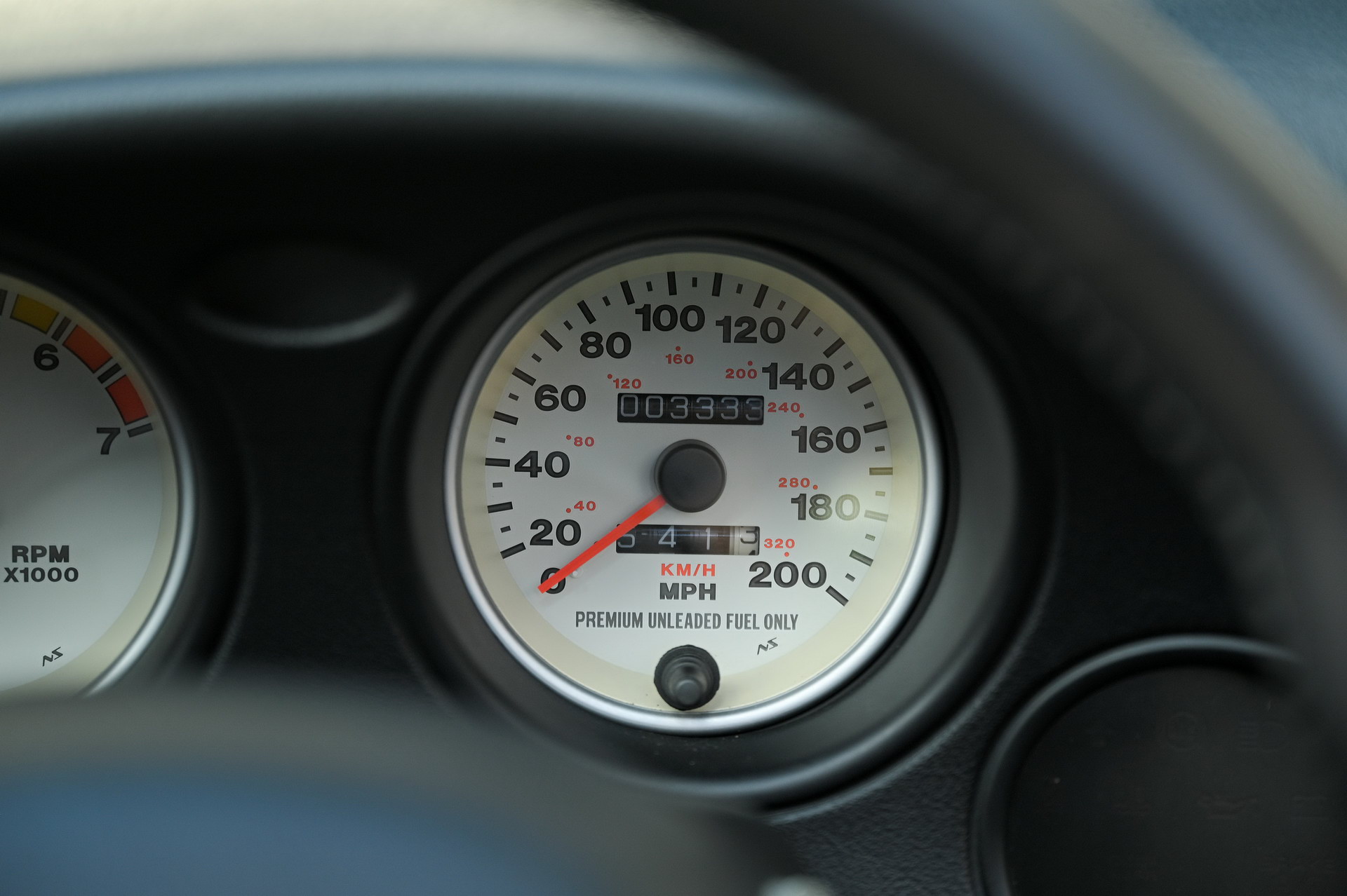 Spice Up Your Life With This Low-Mileage 2002 Dodge Viper RT/10