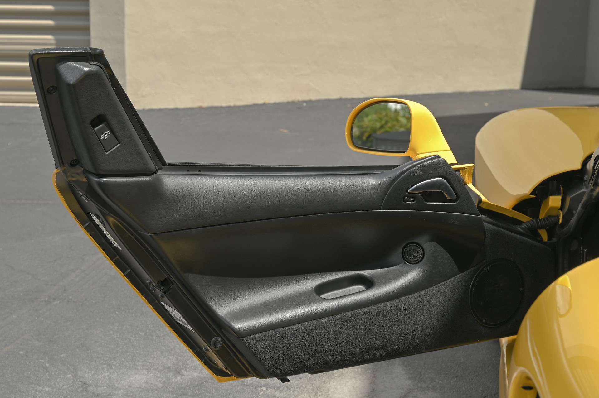 Spice Up Your Life With This Low-Mileage 2002 Dodge Viper RT/10