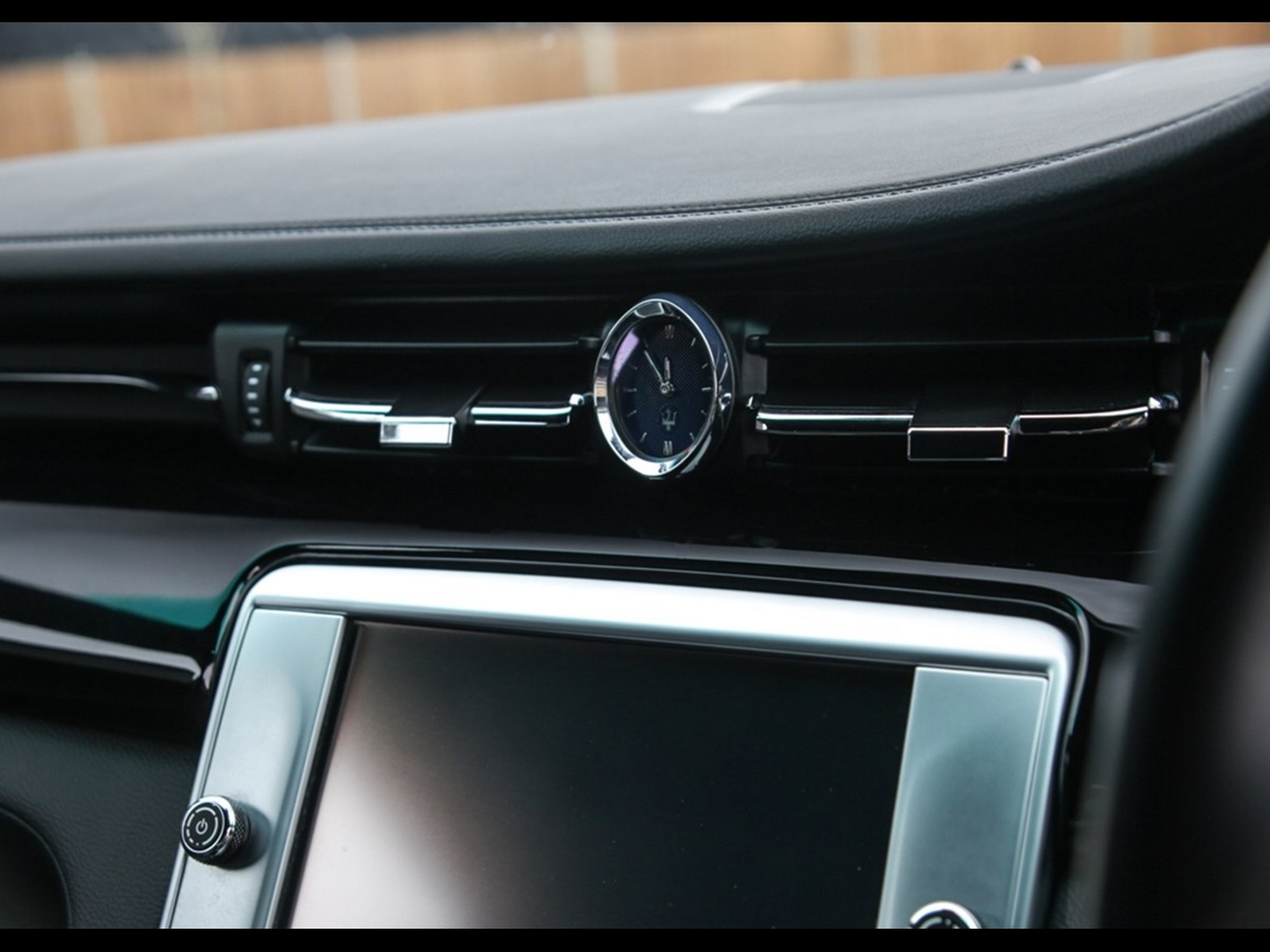 Want A Maserati But Need More Space? Consider This 2016 Quattroporte Shooting Brake