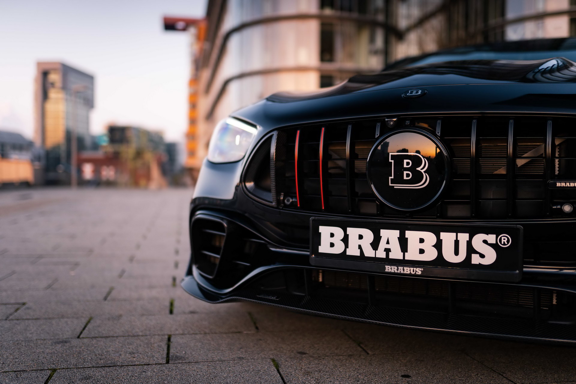 Brabus 800 Is A 789 HP 2021 Mercedes-AMG E63 That Eats Supercars For Breakfast