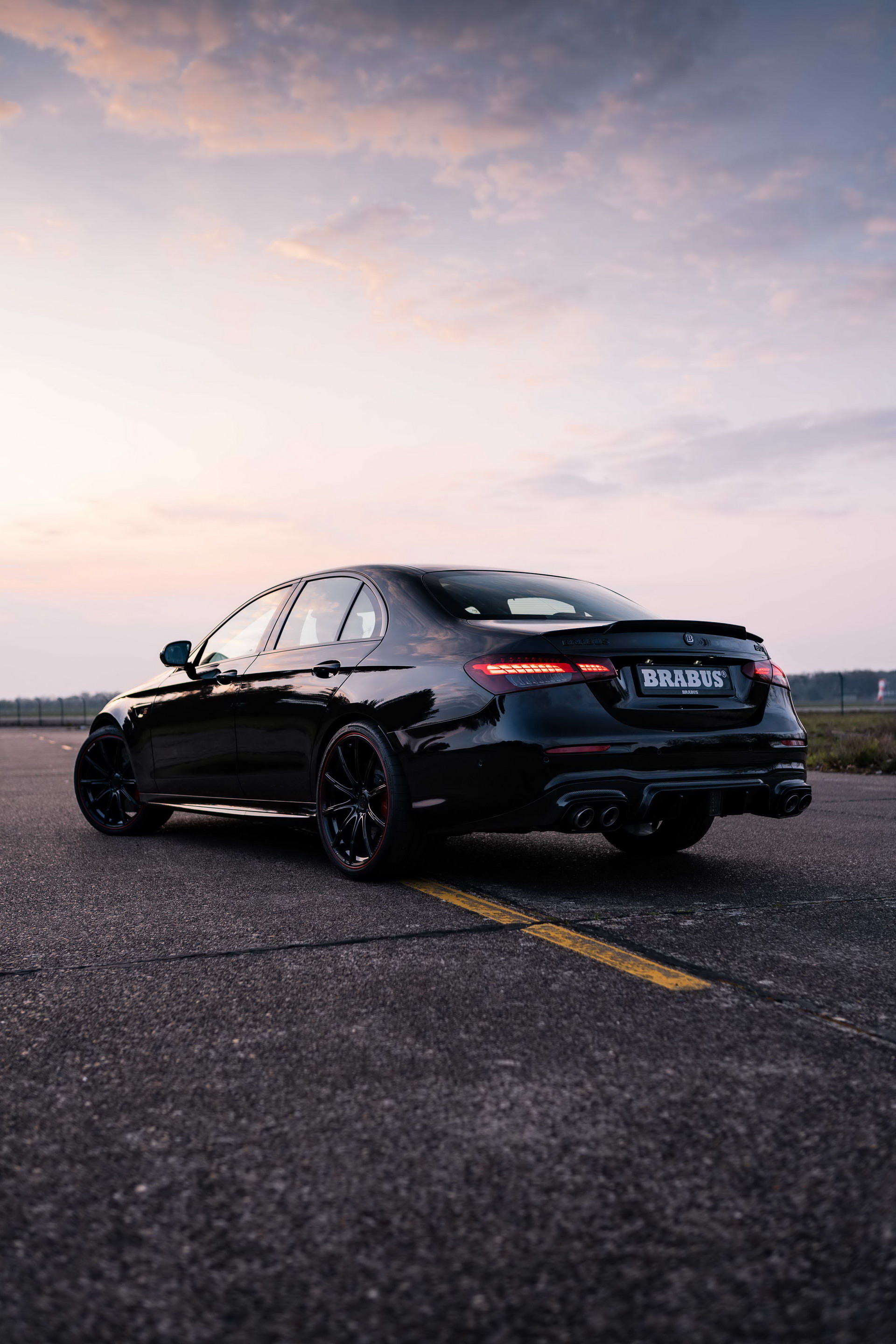 Brabus 800 Is A 789 HP 2021 Mercedes-AMG E63 That Eats Supercars For Breakfast
