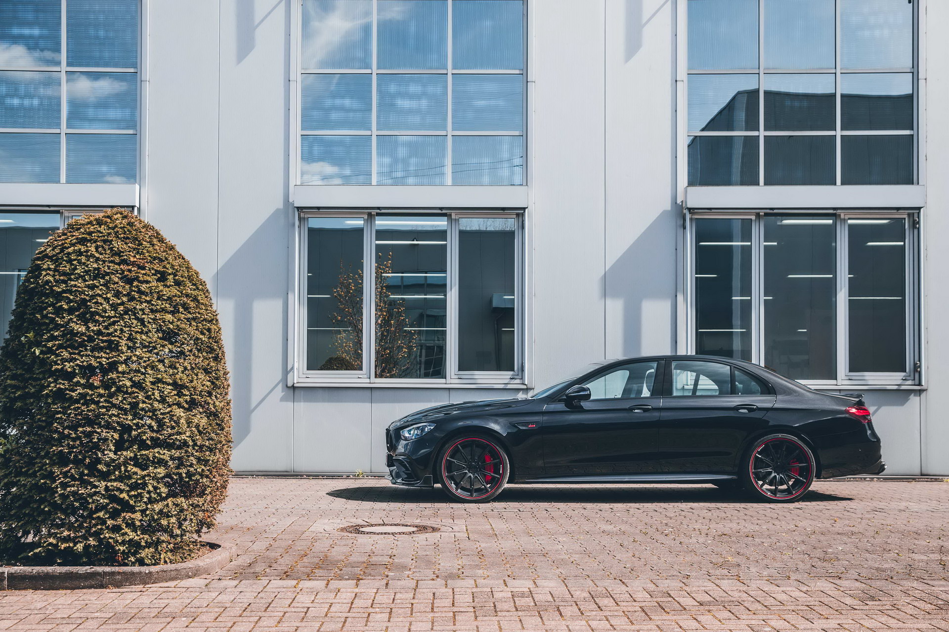 Brabus 800 Is A 789 HP 2021 Mercedes-AMG E63 That Eats Supercars For Breakfast