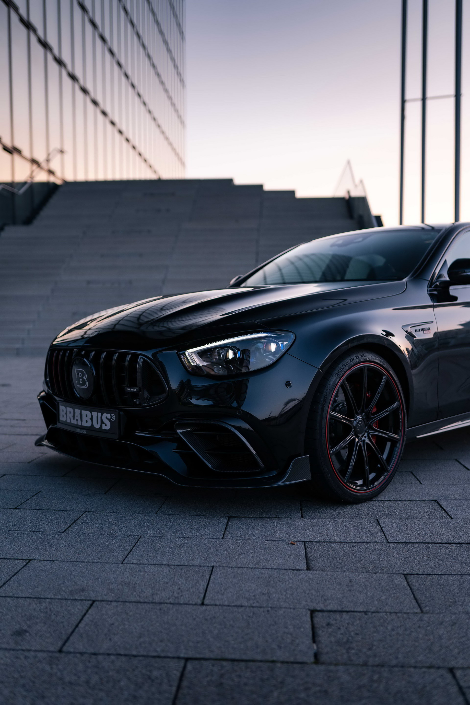 Brabus 800 Is A 789 HP 2021 Mercedes-AMG E63 That Eats Supercars For Breakfast