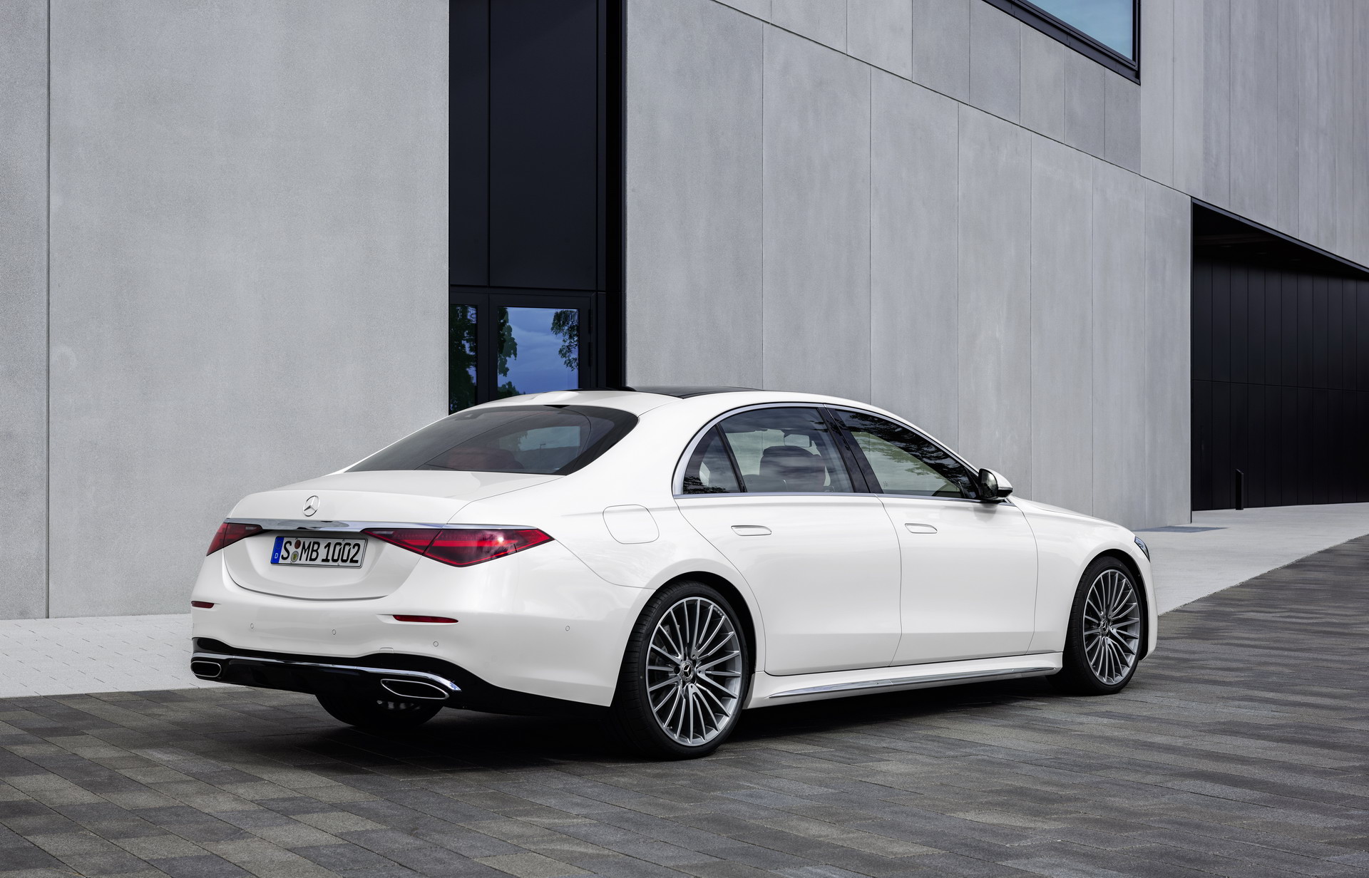New S580 L 4Matic And Maybach S680 Join The Mercedes S-Class Range In Australia