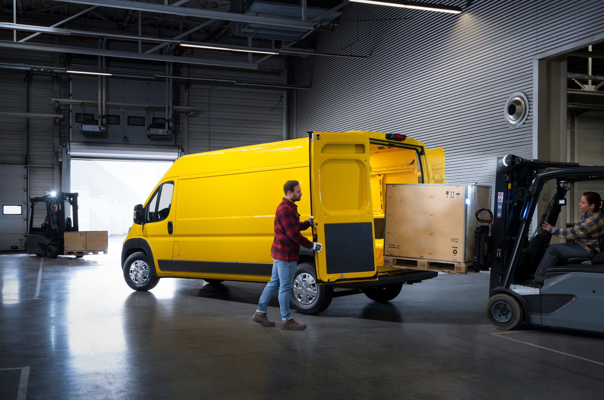 2021 Opel And Vauxhall Movano-e Tap Into Their Electric Side, Offer 139-Mile Range