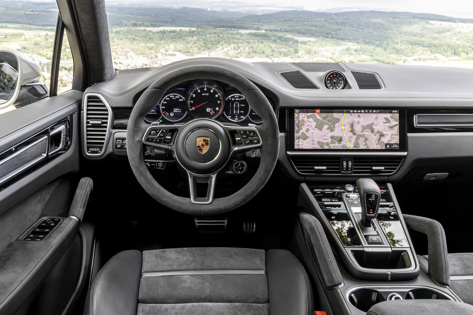 2021 Bentley Bentayga, Porsche Cayenne Recalled Stateside Over Faulty Suspension Components